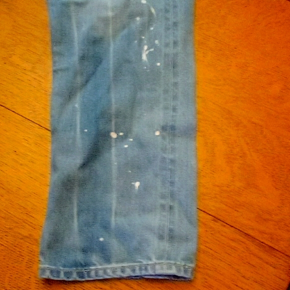 Jean's by Guess - Picture 4 of 4